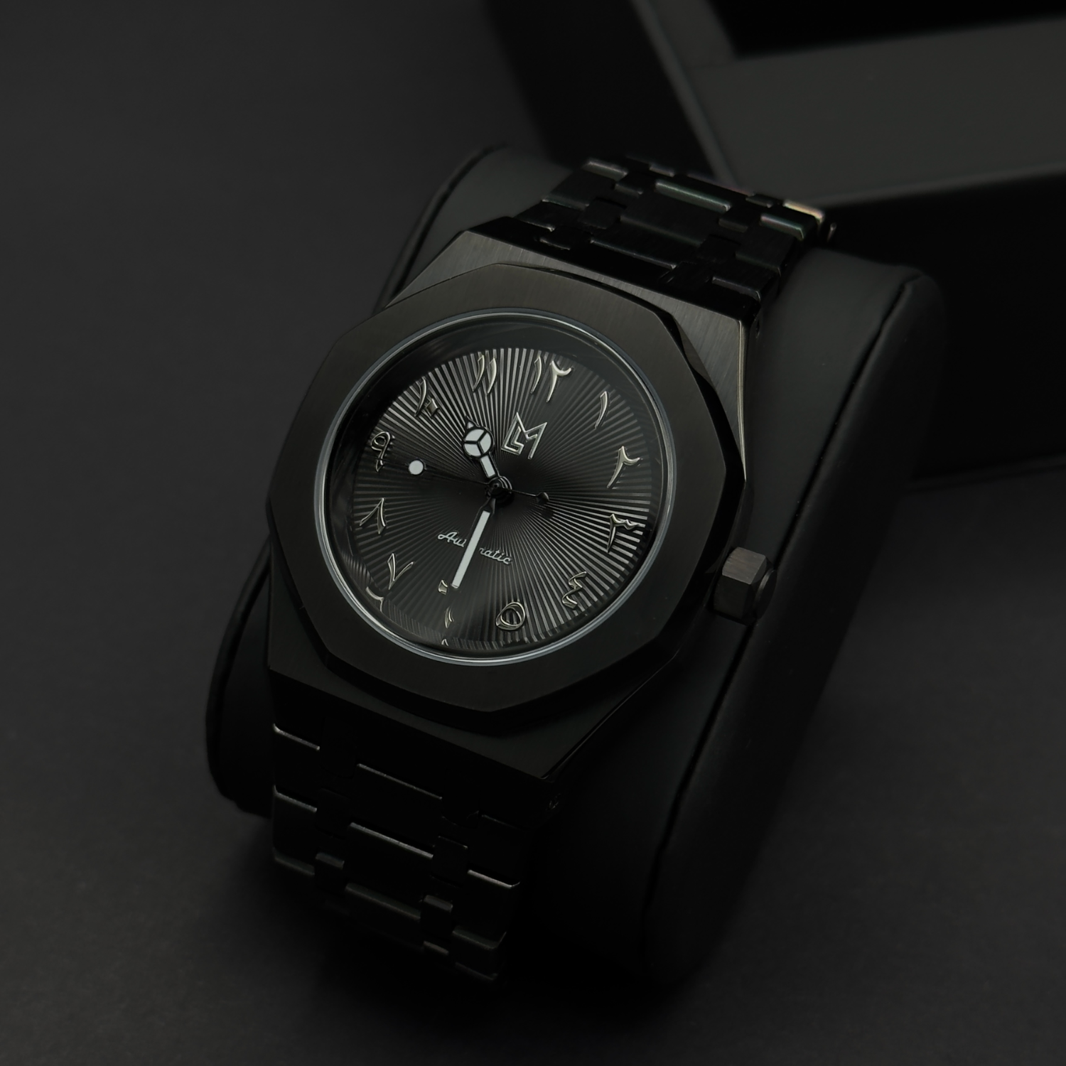 Mod Royal Black Arabic